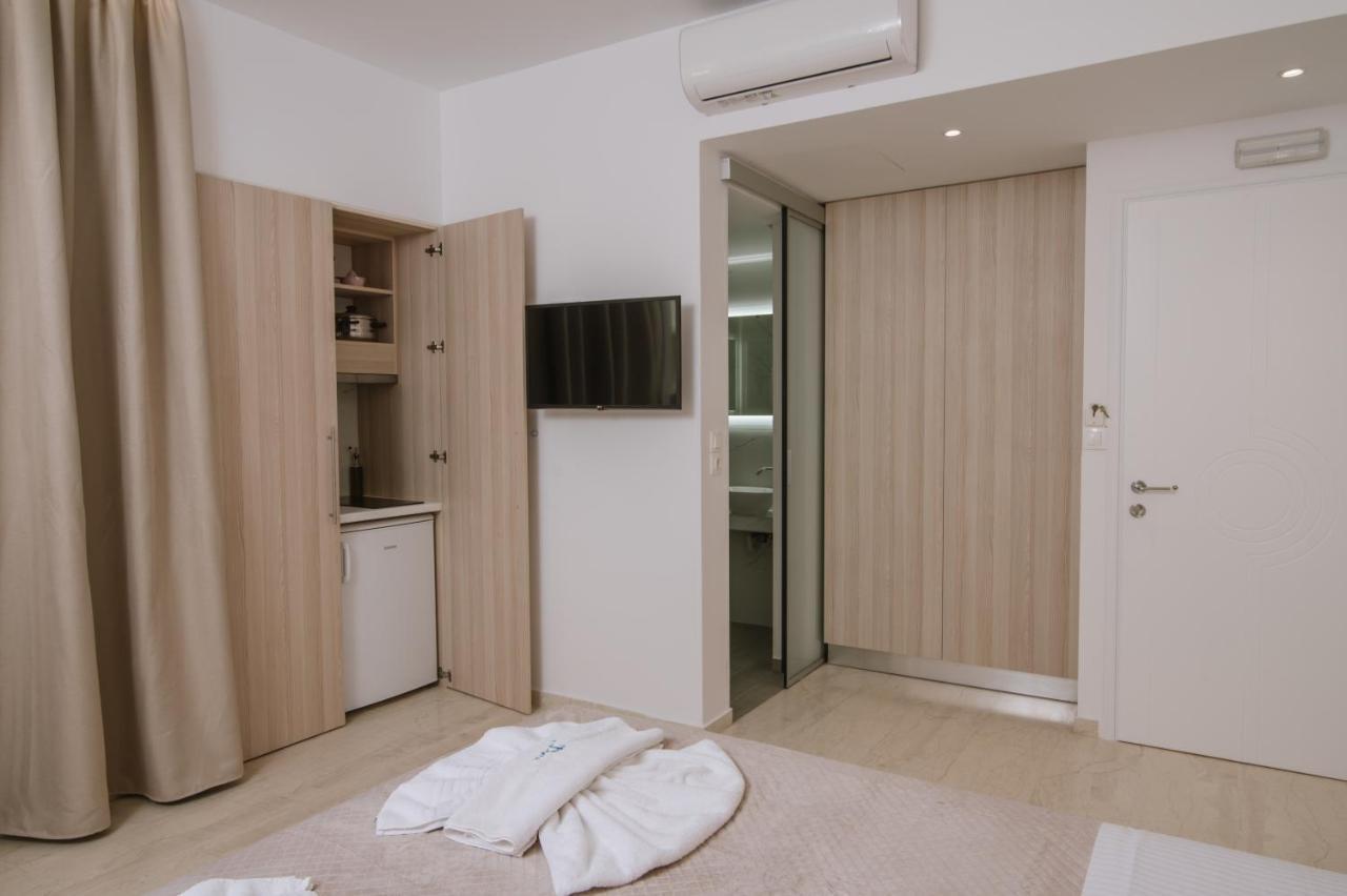 Dora Apartments Agia Pelagia Exteriör bild
