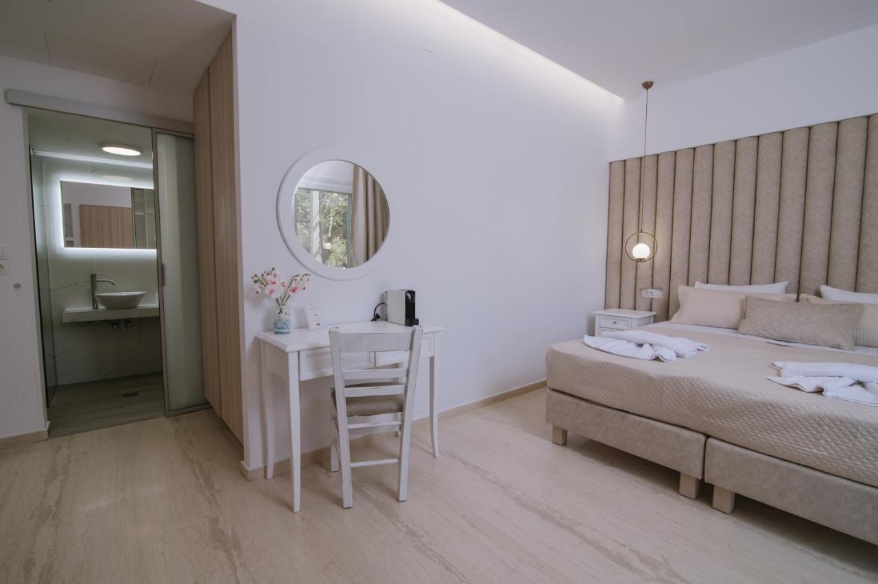 Dora Apartments Agia Pelagia Exteriör bild