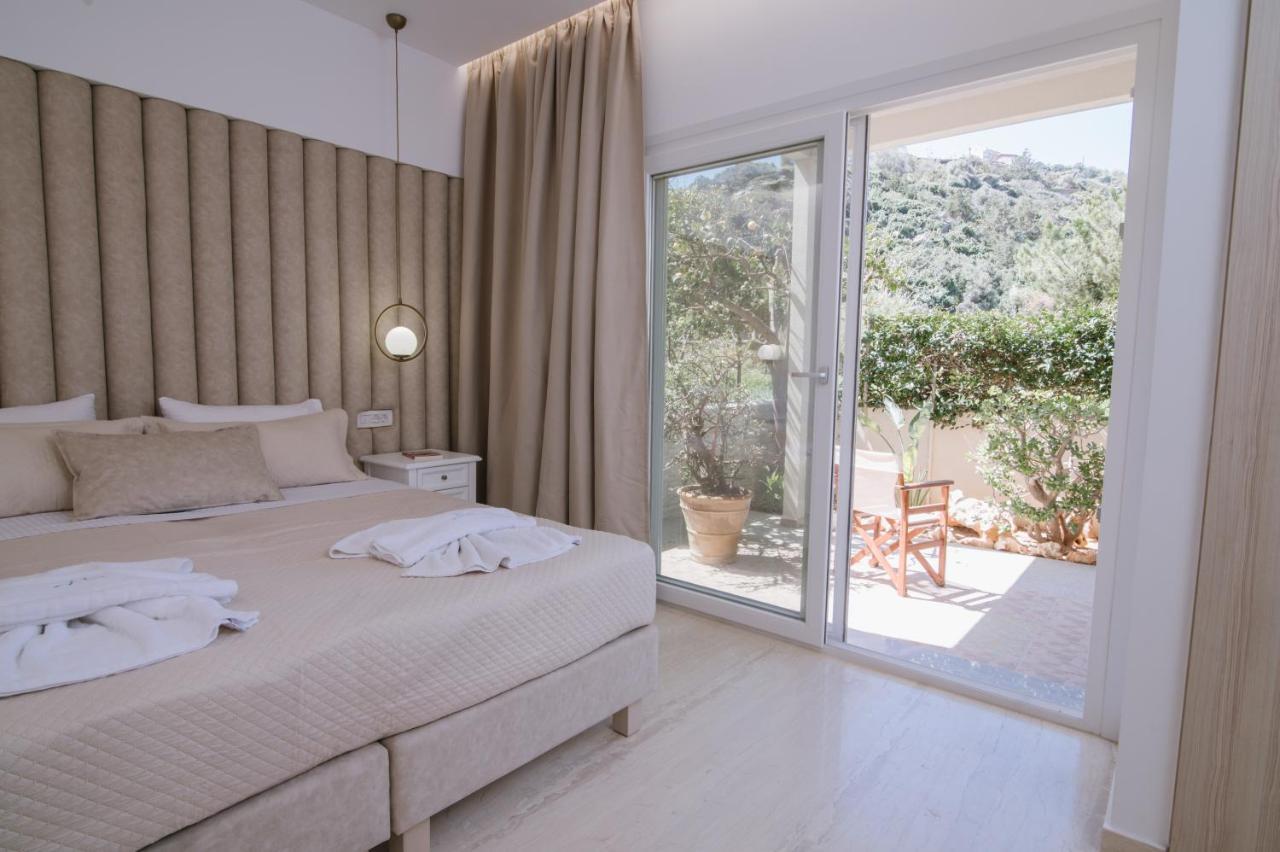Dora Apartments Agia Pelagia Exteriör bild
