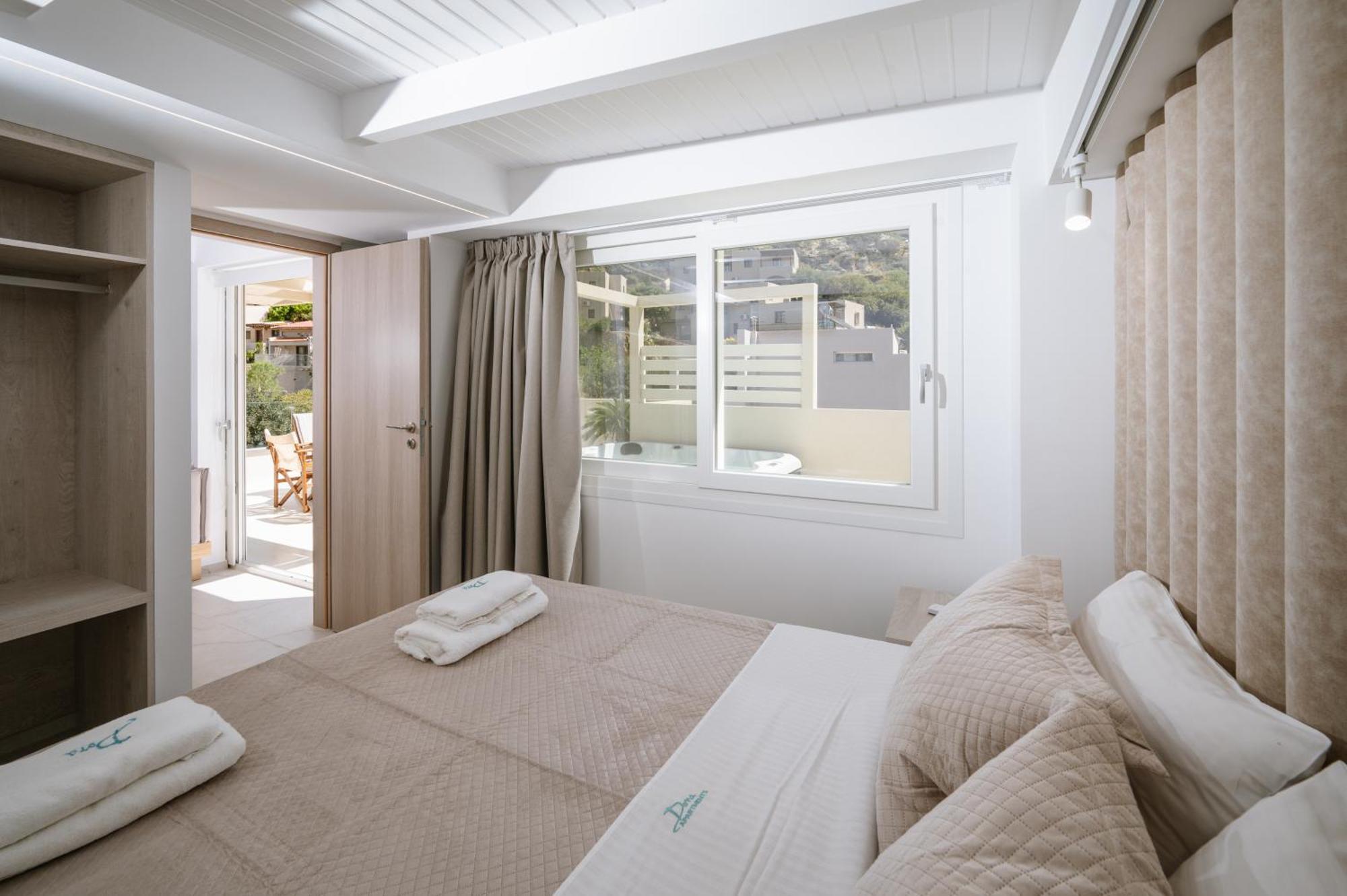 Dora Apartments Agia Pelagia Exteriör bild